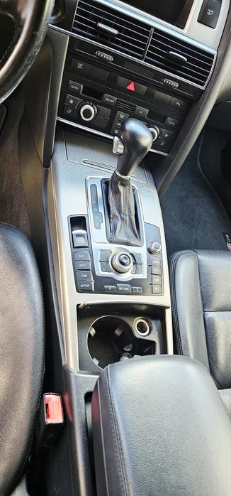 Vând Audi A6 C6 3litri