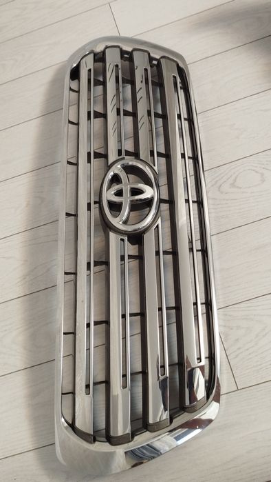 Комплект фар и решётка радиатора