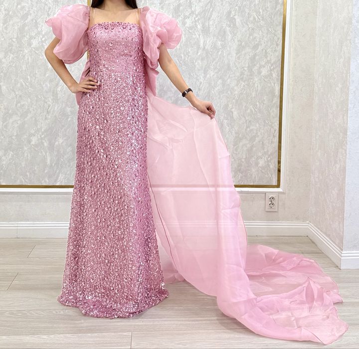 Продается вечерние платья