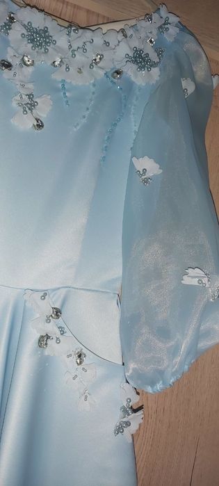 Продаётся платье