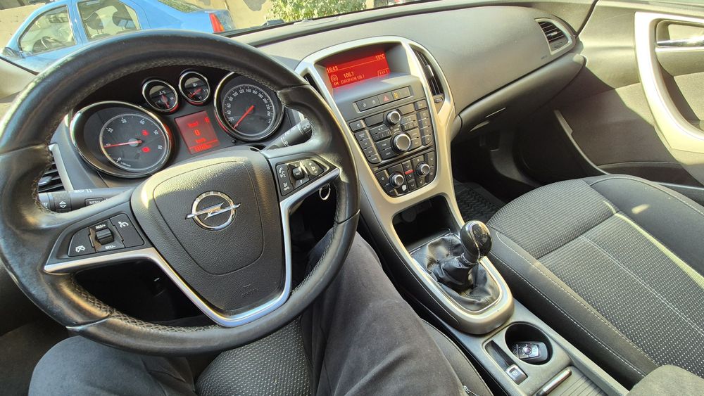 Vand Urgent Opel Astra J