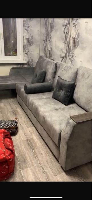Продам б/у диван