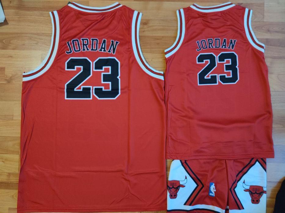 Баскетболни екипи