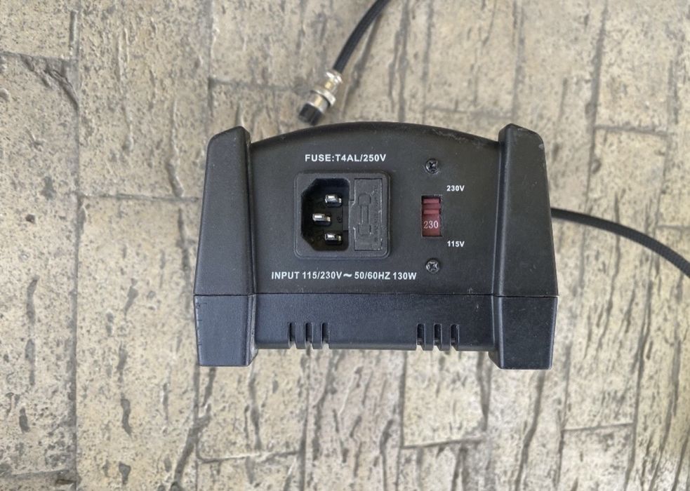 Avantone MixCubes power supply
