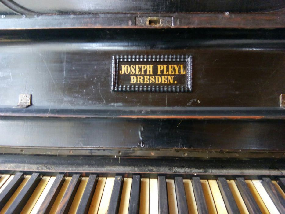 Pianina Joseph Pleiyl Dresden anul1800