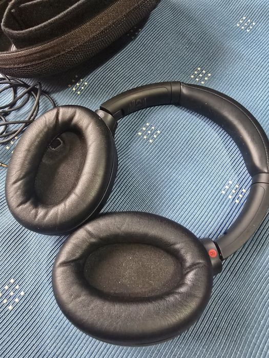 Слушалки Sony WH-1000XM4