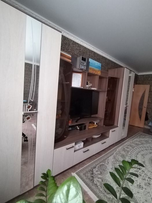 Продам стенку для гостиной