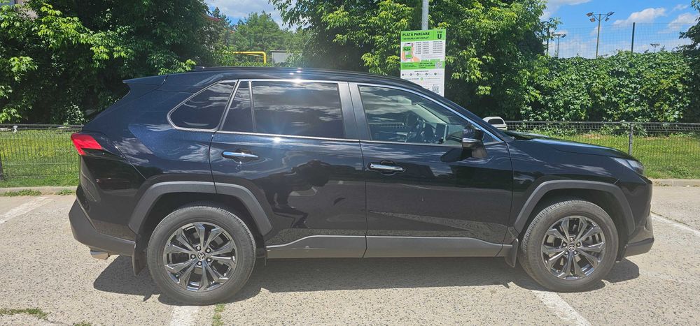 Toyota RAV 4 hybrid LUXURI