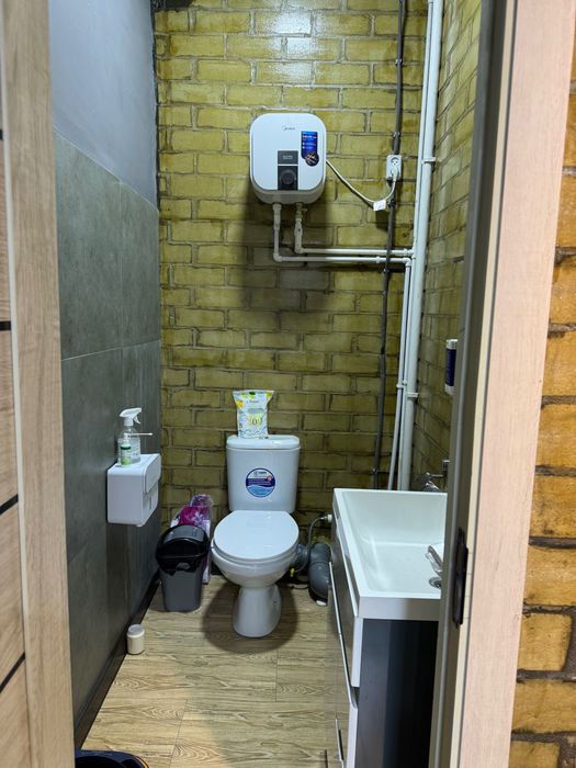 Продам нежилое помещение 117 кв м яшнабадский район ( полуцоколь )