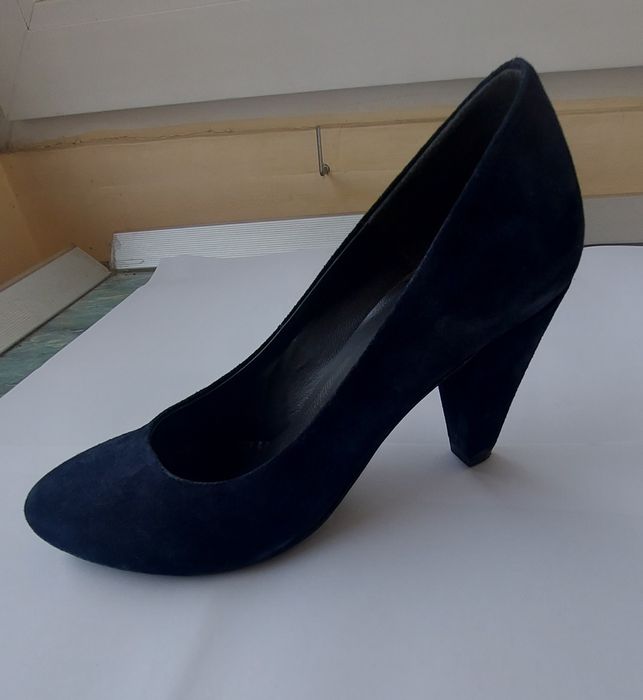 Pantofi cu toc gros piele intoarsa naturala , bleumarin
