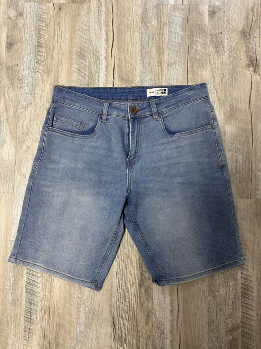 Pantaloni scurți de blug