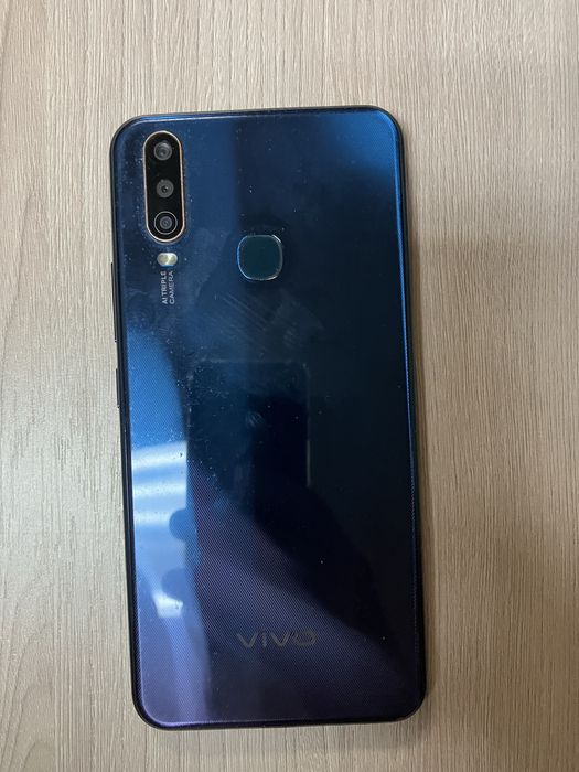 Продам Vivo Y17.