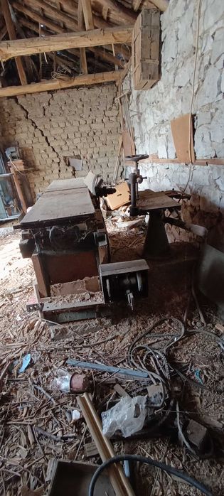 Продавам дърводелски машини