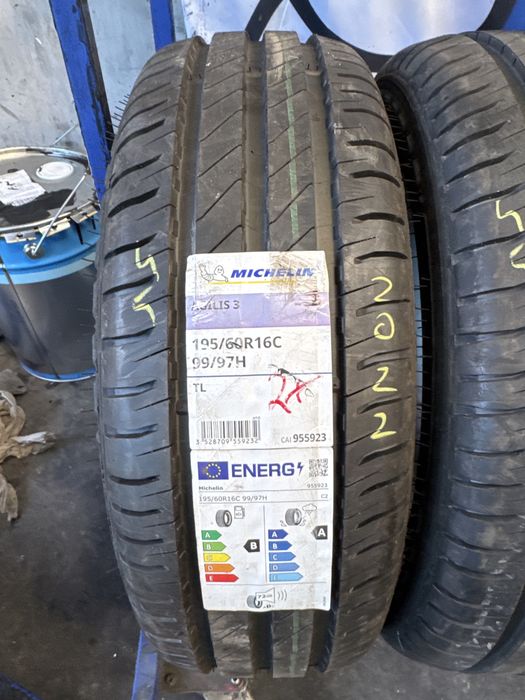 195/60/16C 99/97H Michelin