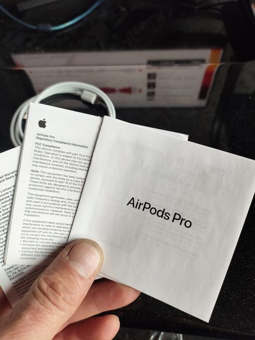 Продам наушники AirPods Pro.