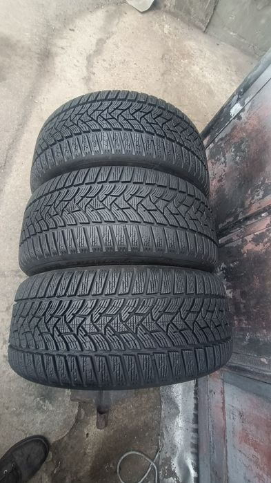 225/45/17 Dunlop