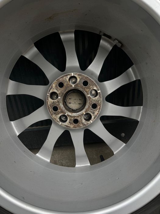 Roți de vară Audi 5x112 R17 impecabile