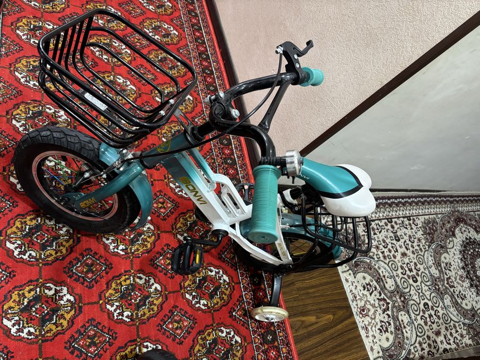 Detskiy velosiped srochna sotaman yangidek