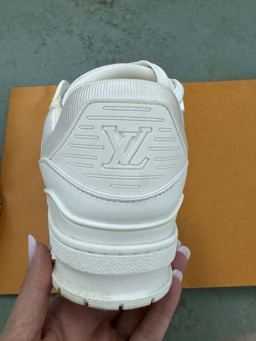 Adidasi Louis vuitton