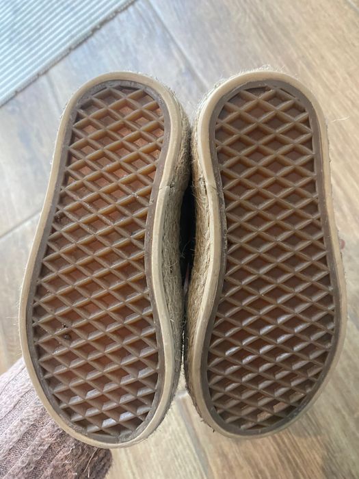 Обувки и боти за момче 22,23 номер