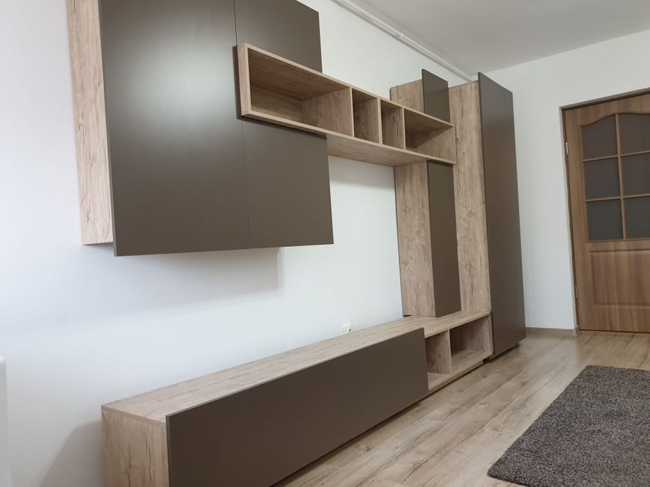 Închiriez garsoniera zona Astra