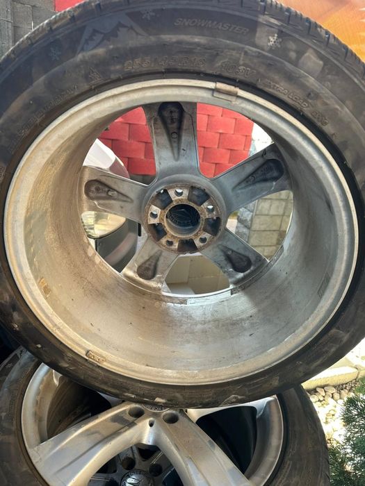 Продам зимние резины с дисками на мерседес 221