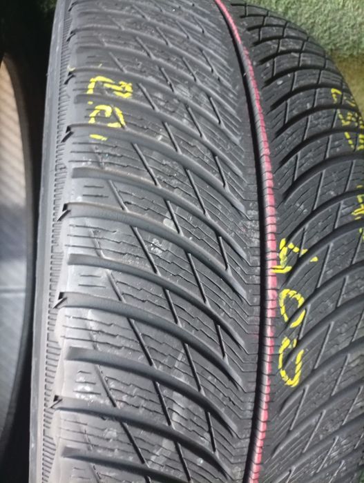 235 45 20 Michelin  m+s
