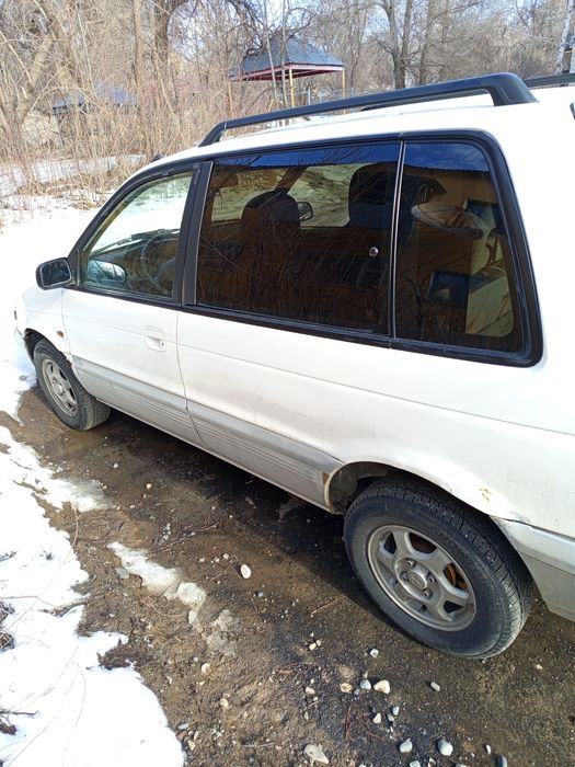 Продам Mitsubishi Space Runner