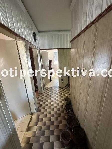 Продава се Тристаен апартамент в Пловдив, Кючук Париж - 96 кв.м за 1282 €/кв.м - Снимка #8