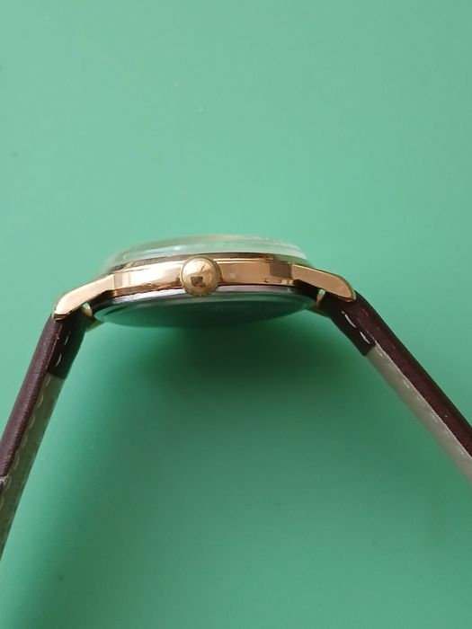 Часовник Gub Glasshütte