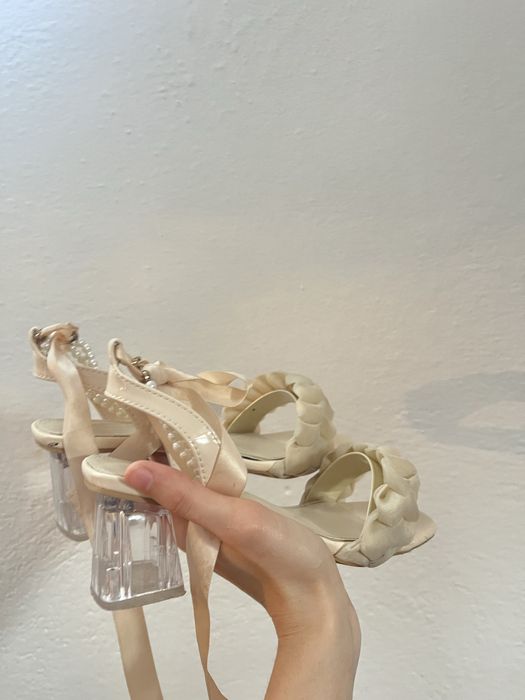 Туфельки на широком каблуке