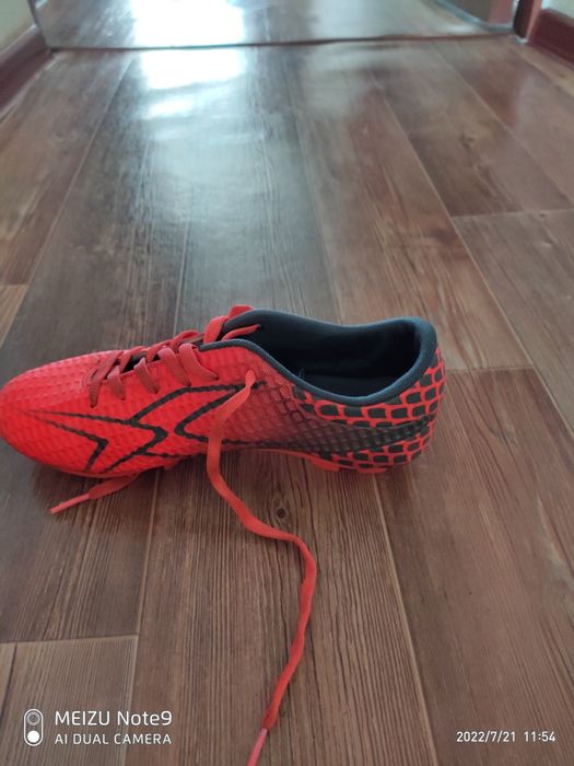 Бутсы 37р. Футбольные