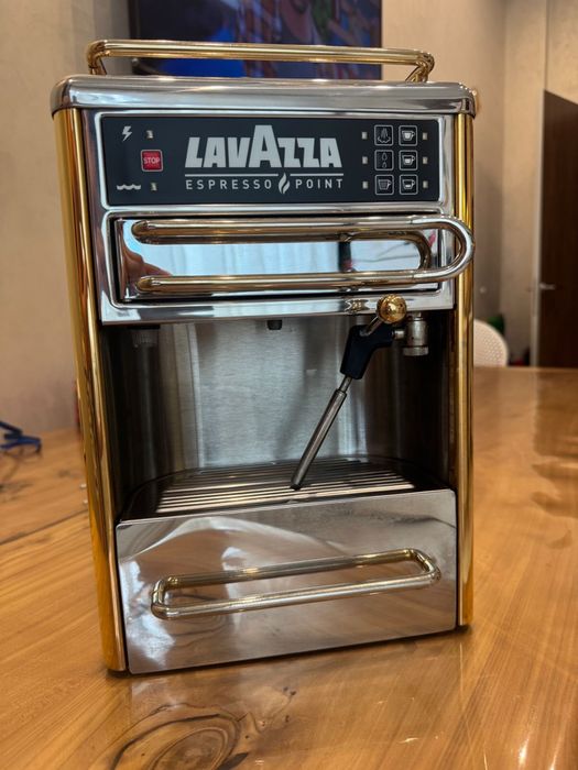 Кофемашина LAVAZZA