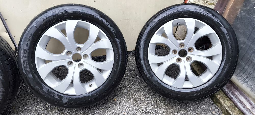 Продавам гуми 17"и джанти ЗАЕДНО!