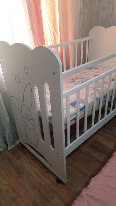 Продам детскую кроватку