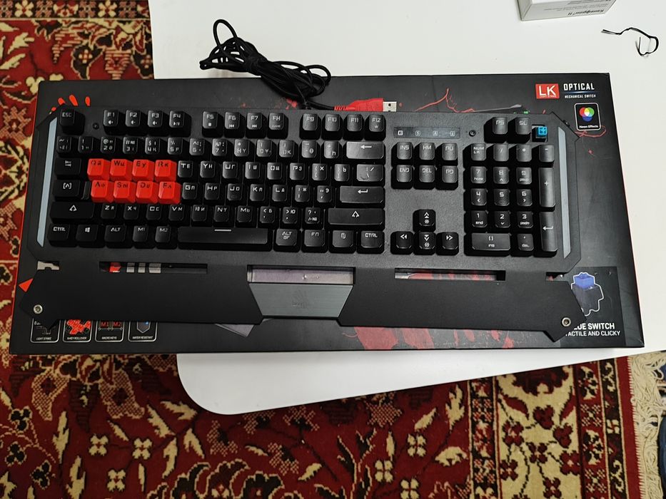 Продам клавиатуру Bloody B875N
