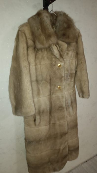 Продам норковую шубу