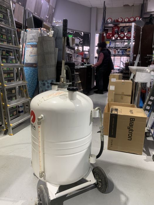 Pompa hidraulica pentru ulei manuala