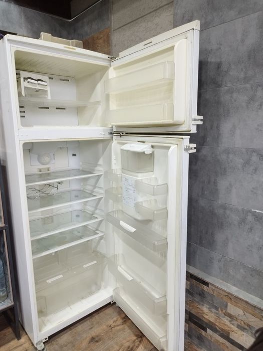 Продаются холодильники