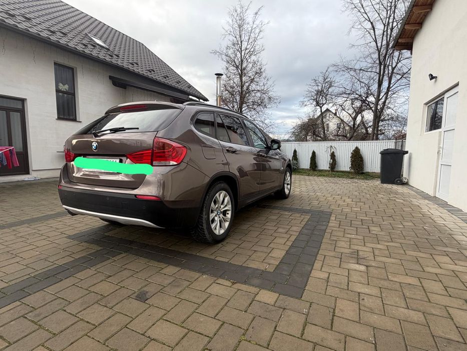 bmw x1 2.0 2011 manual