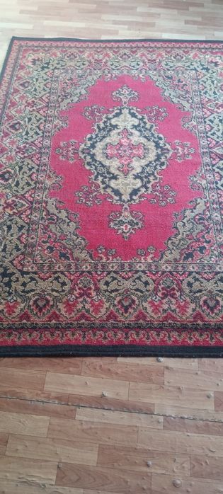 Продается ковер.