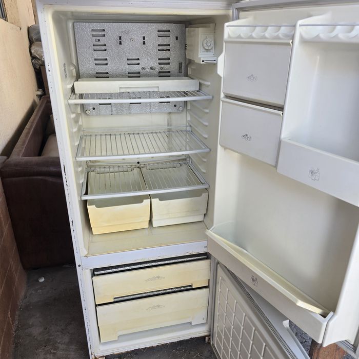 Холодильник бу Бирюса