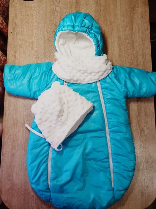 Комбинезон для малышей