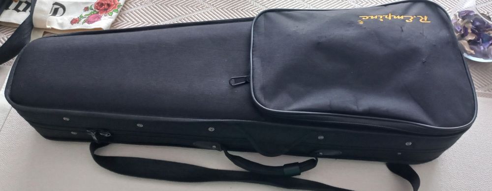 Скрипка 1/4 продам