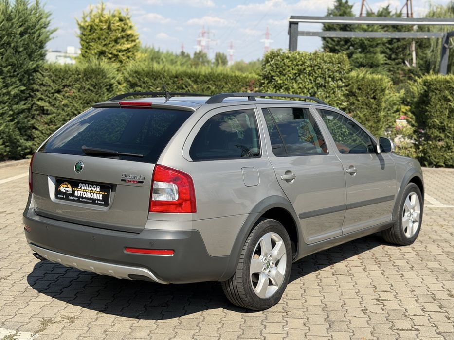 SKODA OCTAVIA SCOUT 4x4 2.0 TDI 140 CP 2011 Euro 5 Garantie 12 LUNI