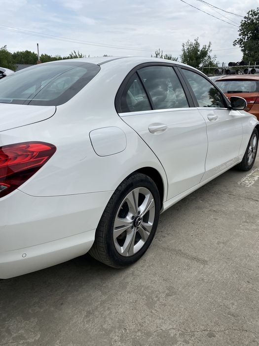 Compresor Ac , Climă Mercedes W205  C Klass 2.2 cdi 2016