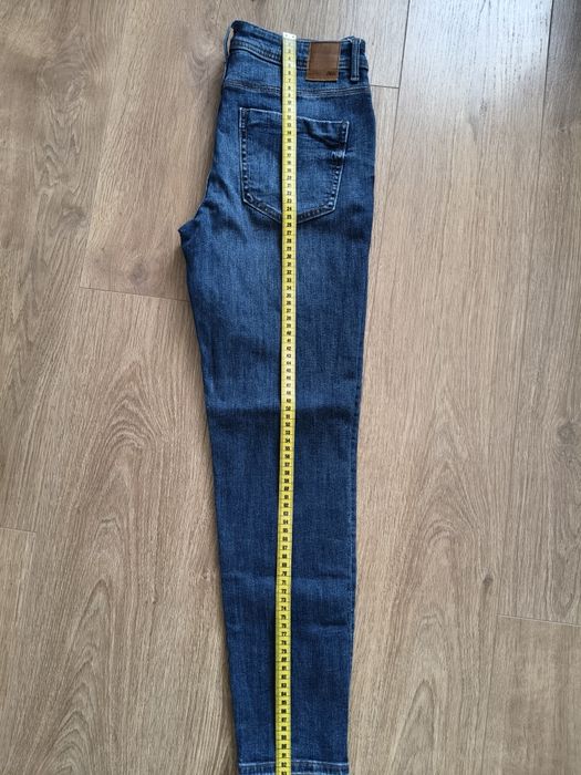 Blugi Zara măr 38