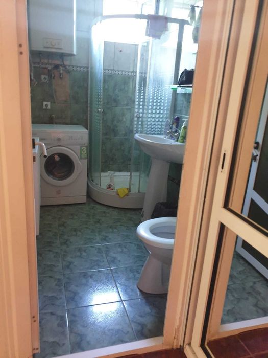 Inchiriez apartament - central - direct proprietar