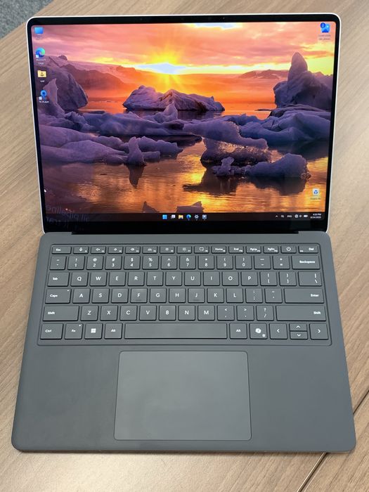 Surface Laptop 5G for Business 7th with Intel