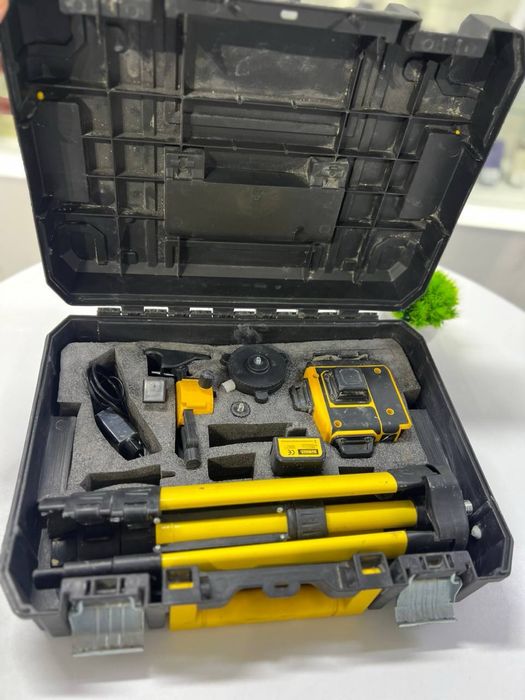 Лазерный уровень Dewalt